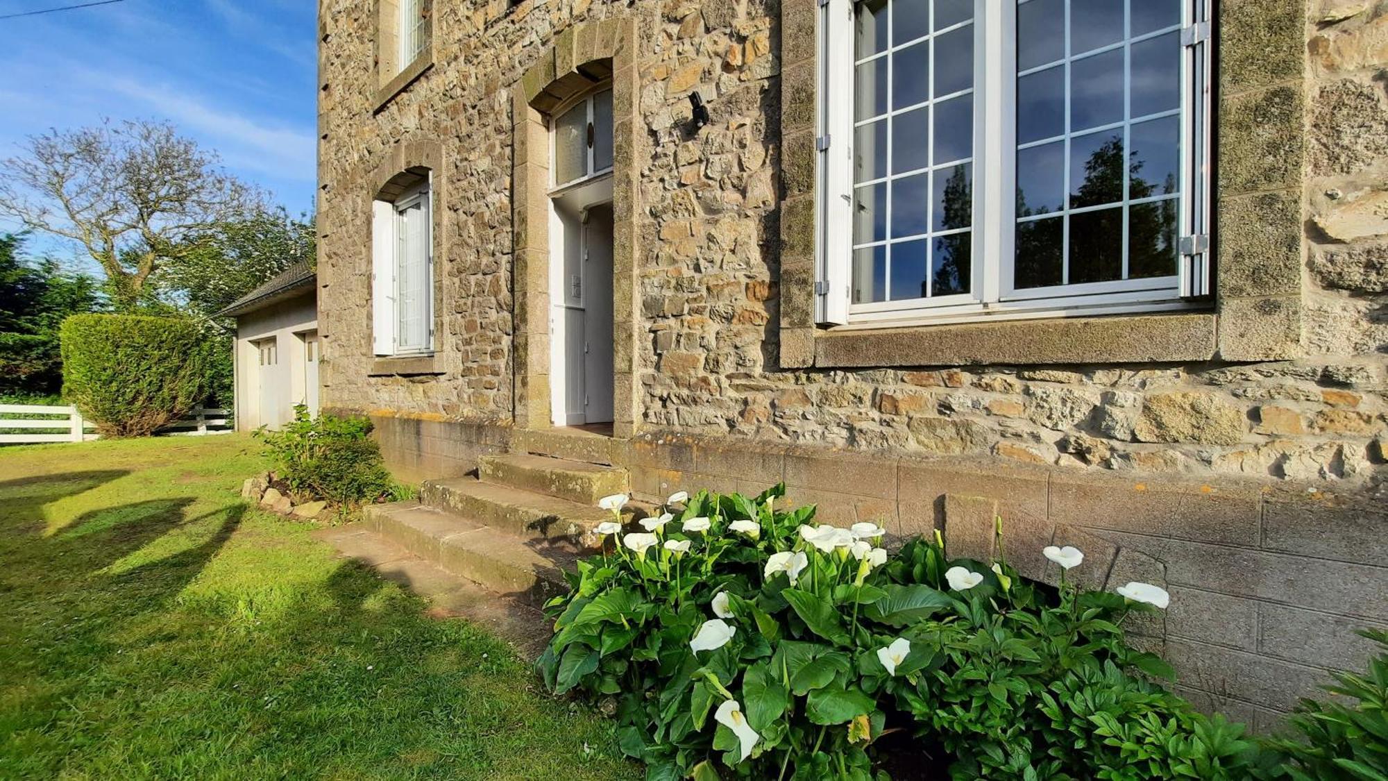 Jolie Maison De Campagne A 2Km De La Mer Plomodiern Bagian luar foto